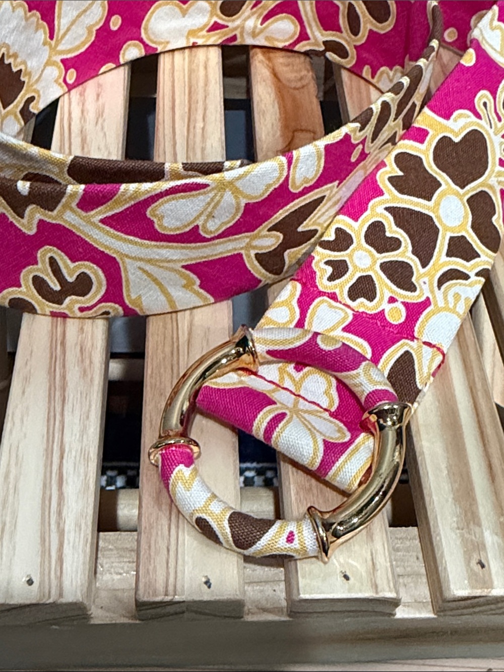 J.Crew Floral Fabric Belt Pink Brown Gold Statement Buckle Boho Preppy S/M - Picture 3 of 3